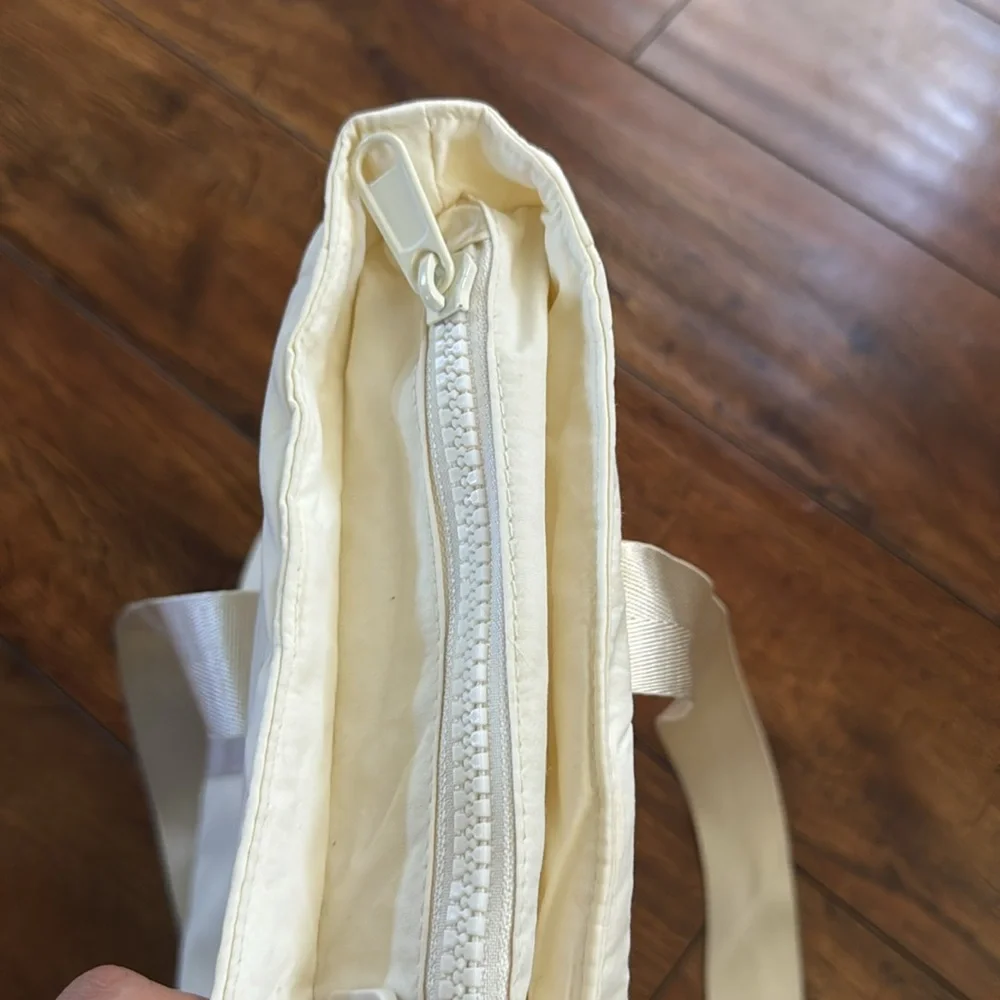 Elegant Cream Gym Tote Bag